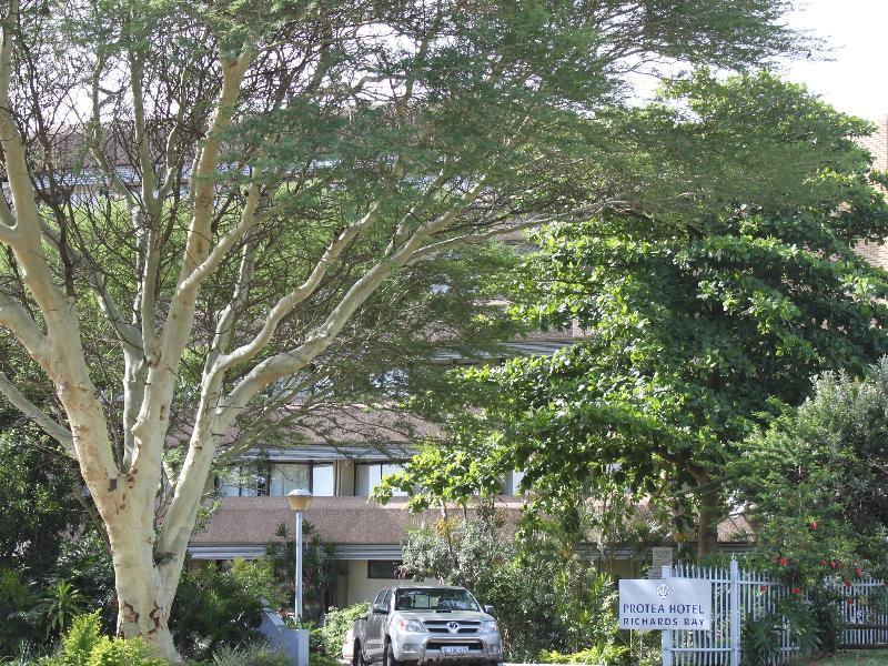 Indaba Lodge Hotel リチャーズ・ベイ エクステリア 写真